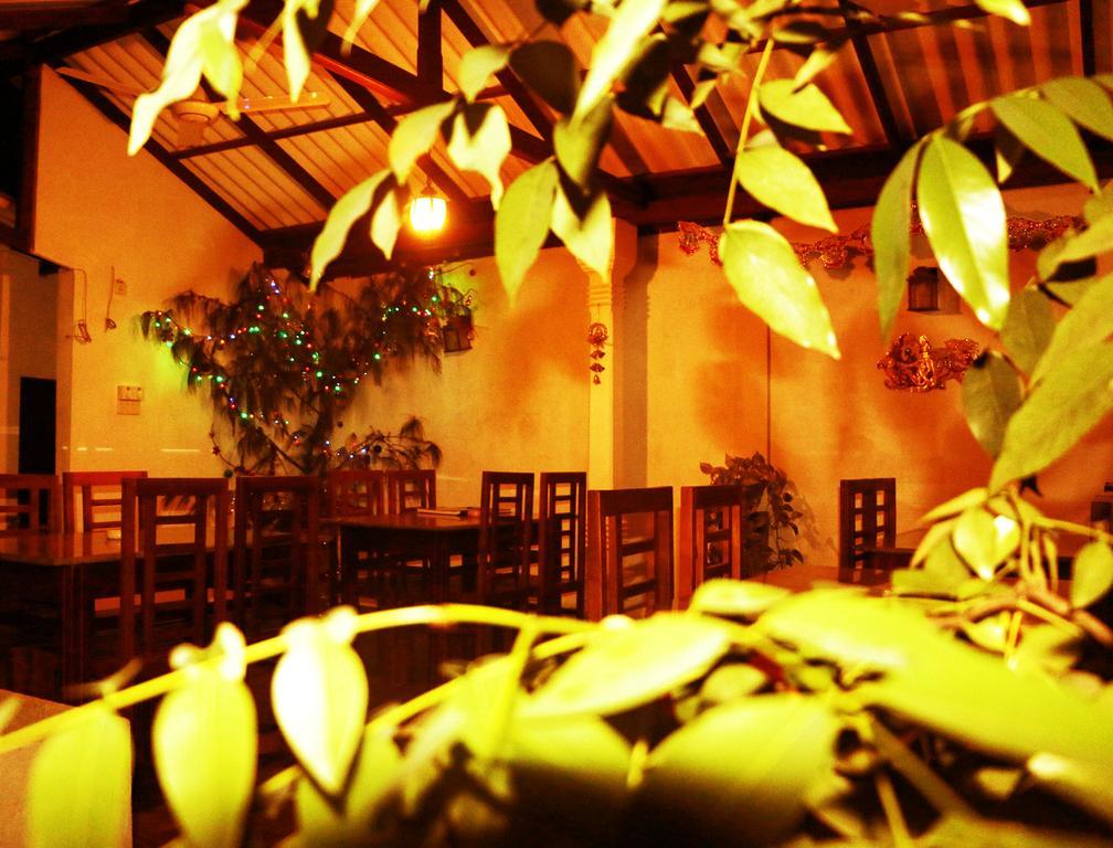 אנוראדפורה Hotel T & T מראה חיצוני תמונה